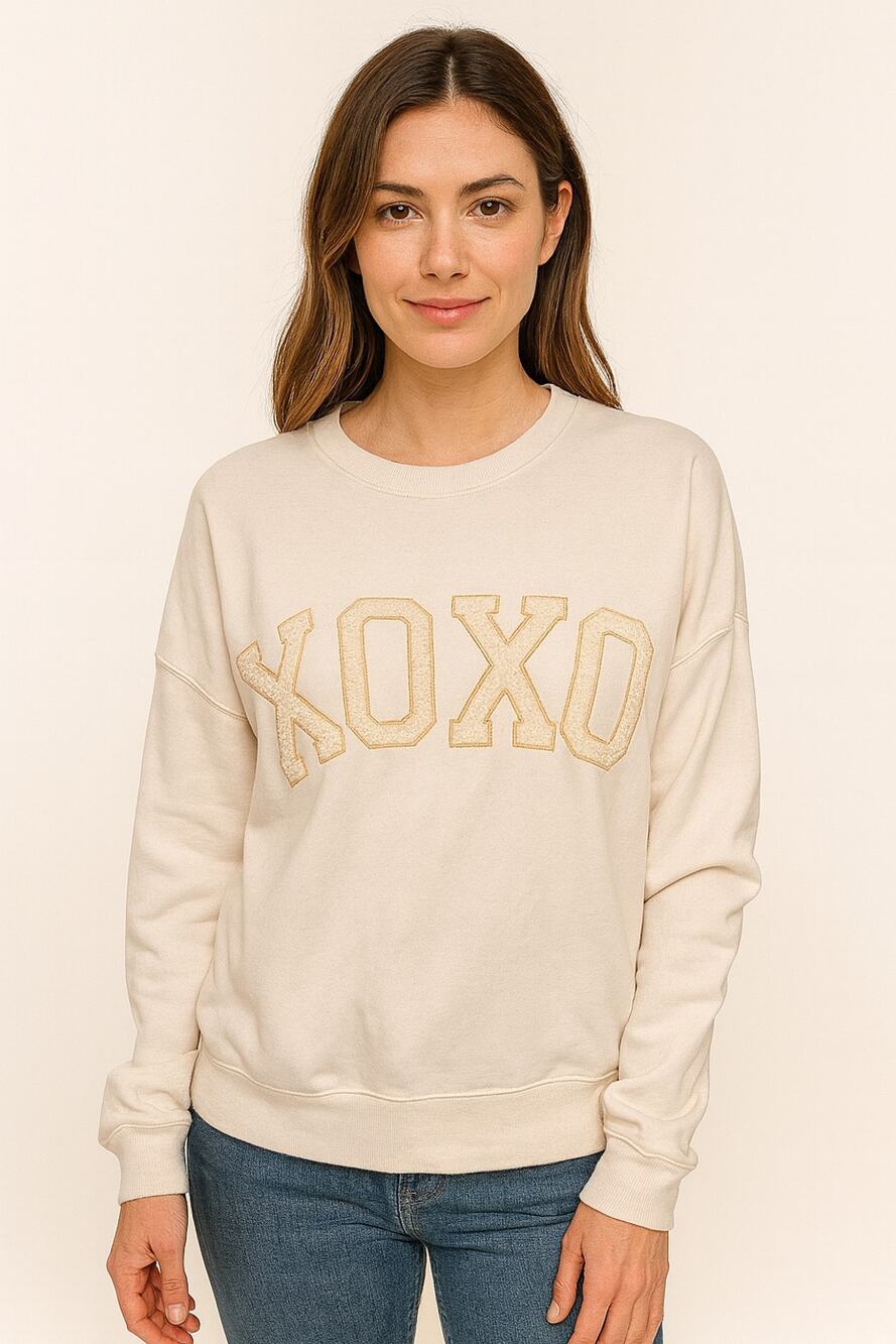Cupcakes and Cashmere XOXO Cream Sweatshirt Cozy Casual Pullover S